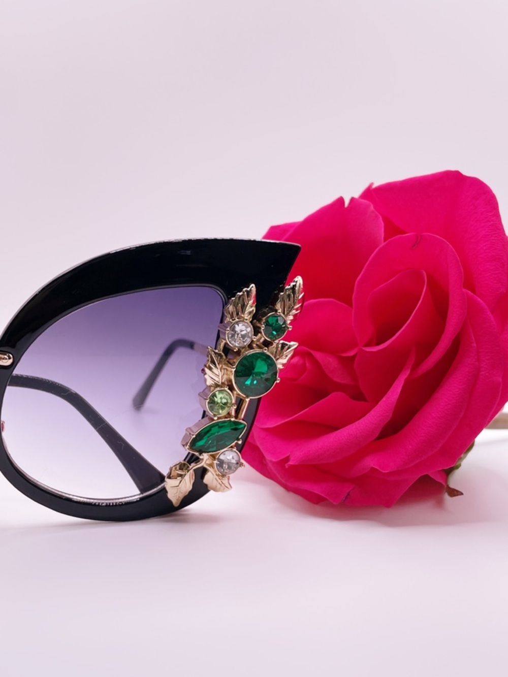 Assorted Women's Fashion Sunglasses - Tortoise, Black, White, Red, Blue & More